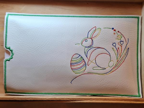 ITH - Stickdatei Schokoladenhülle Hase mit Ei